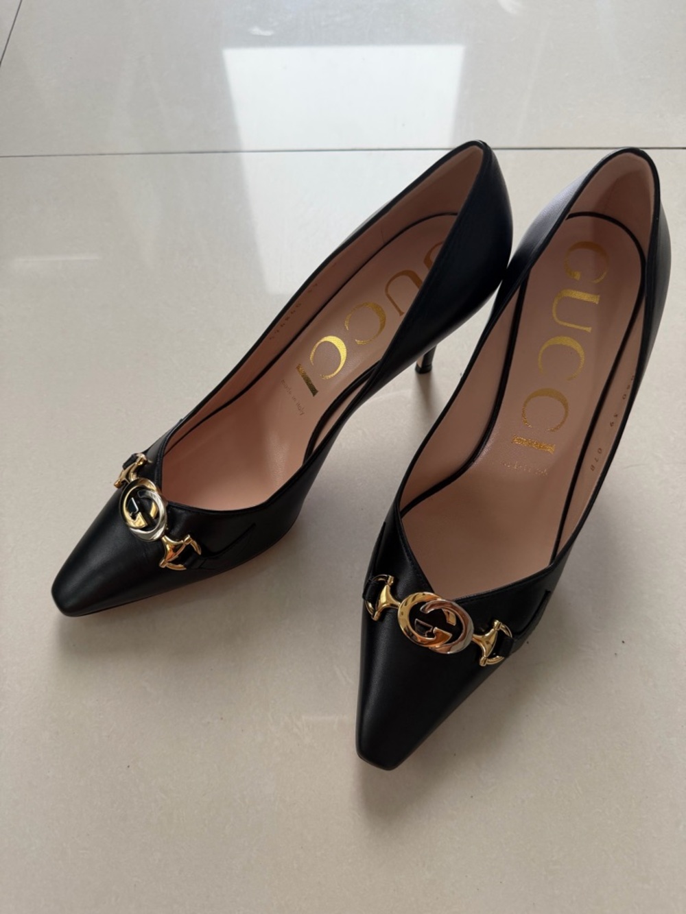 Gucci Black Leather Pointed Toe Pumps with Gold GG Hardware